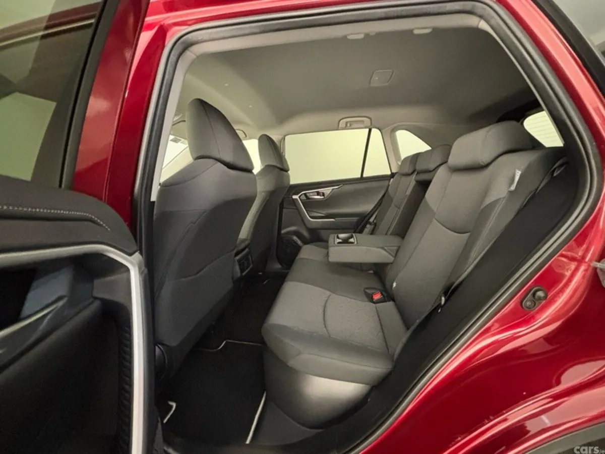 Toyota RAV4 SUV, Petrol Hybrid, 2023, Red