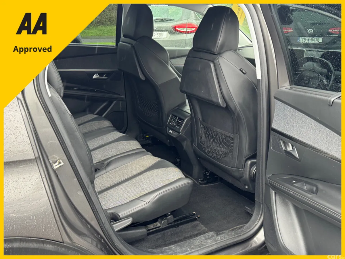 Peugeot 5008 MPV, Diesel, 2019, Grey