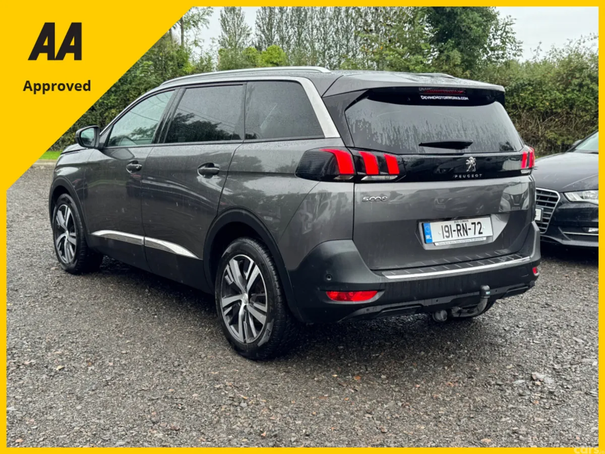 Peugeot 5008 MPV, Diesel, 2019, Grey