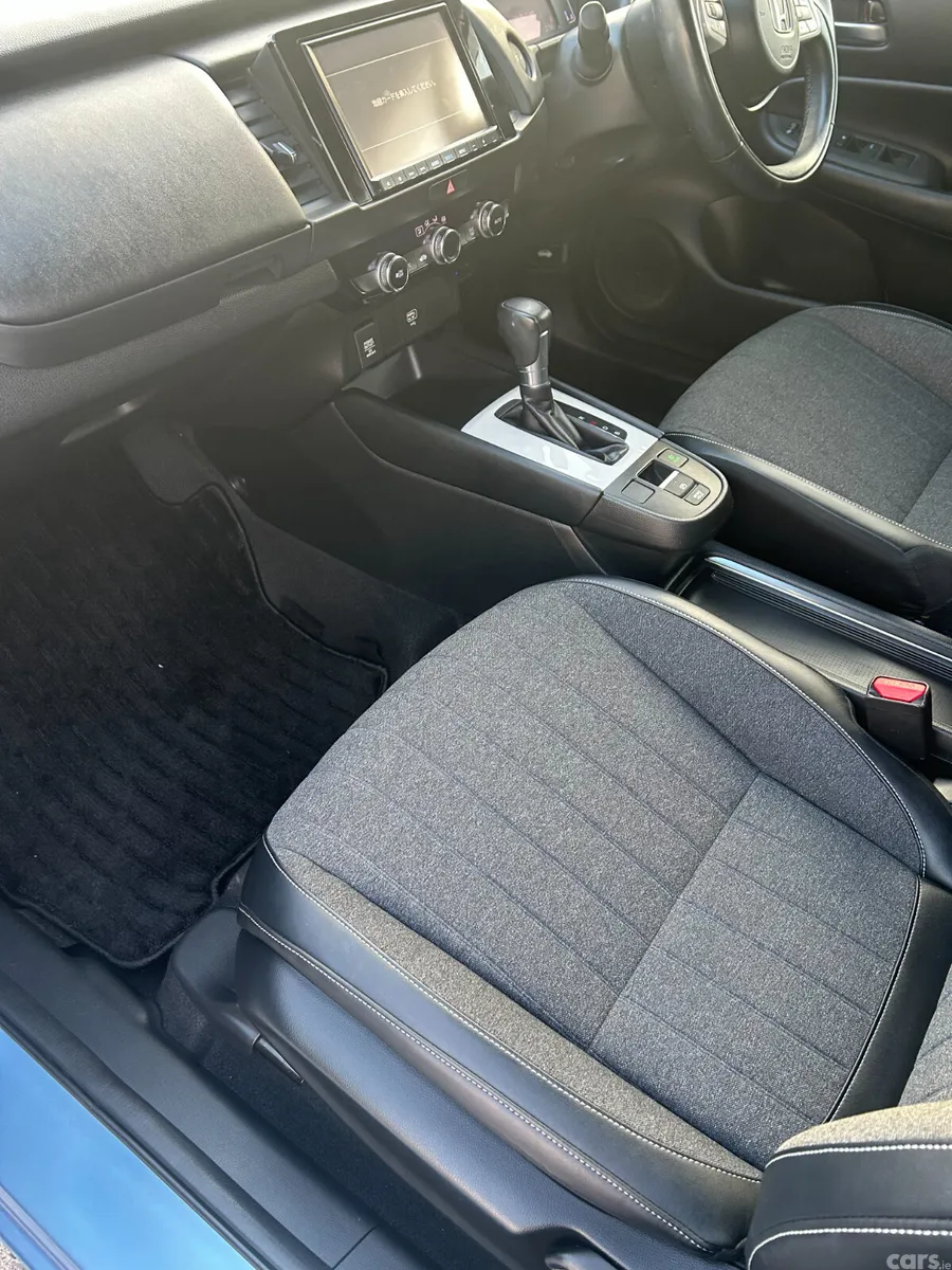 Honda Fit Hatchback, Petrol Hybrid, 2020, Blue