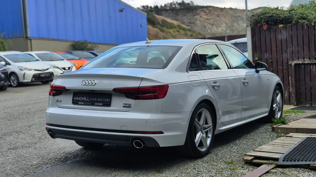 Audi A4 Saloon, Petrol, 2017, White