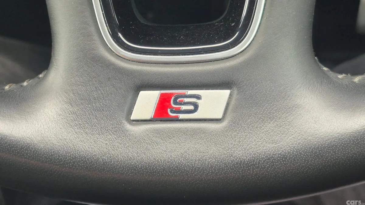 Audi A4 Saloon, Petrol, 2017, White
