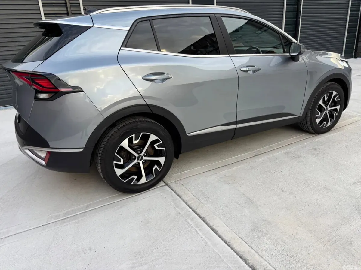 Kia Sportage SUV, Petrol Hybrid, 2023, Grey