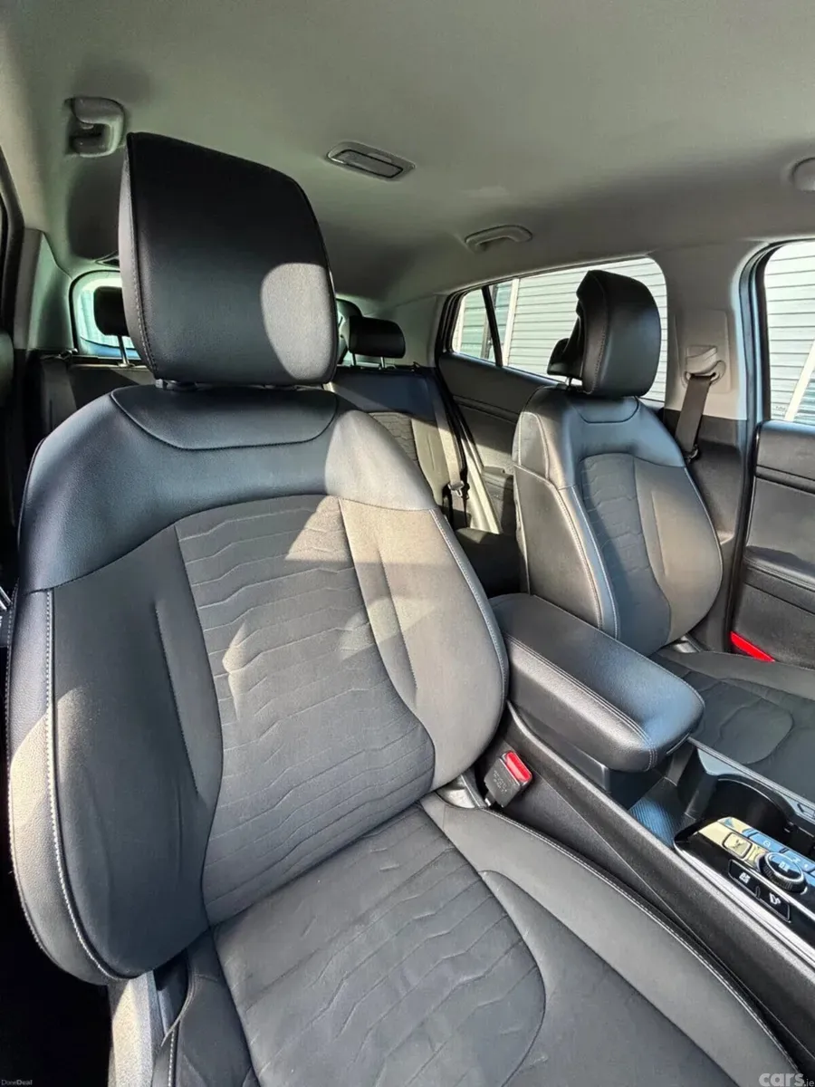 Kia Sportage SUV, Petrol Hybrid, 2023, Grey