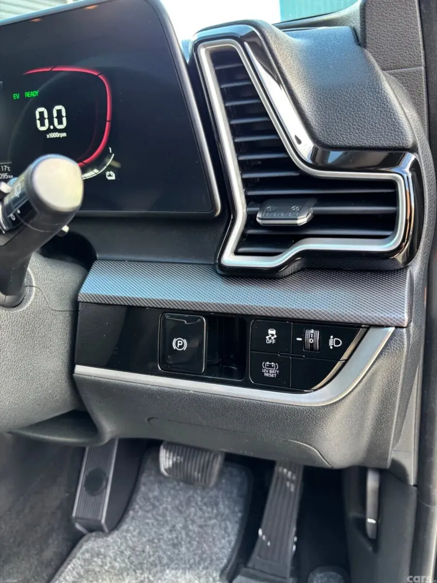 Kia Sportage SUV, Petrol Hybrid, 2023, Grey