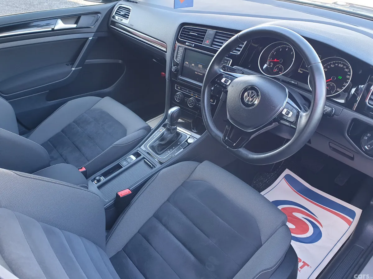 Volkswagen Golf Hatchback, Diesel, 2017, Silver