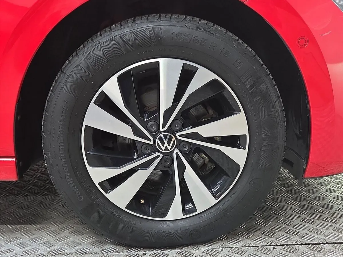 Volkswagen Polo Hatchback, Petrol, 2021, Red