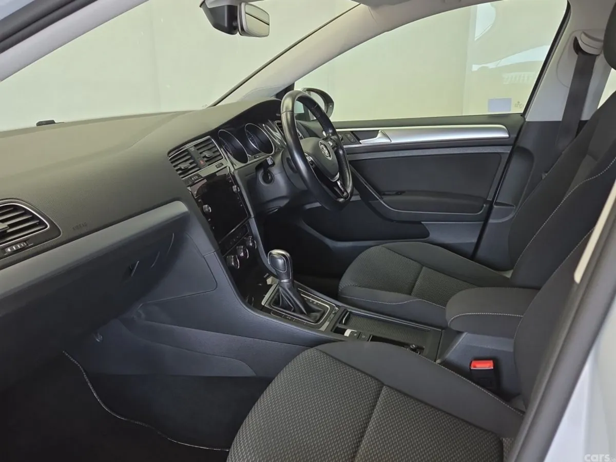 Volkswagen Golf Hatchback, Petrol, 2019, Blue