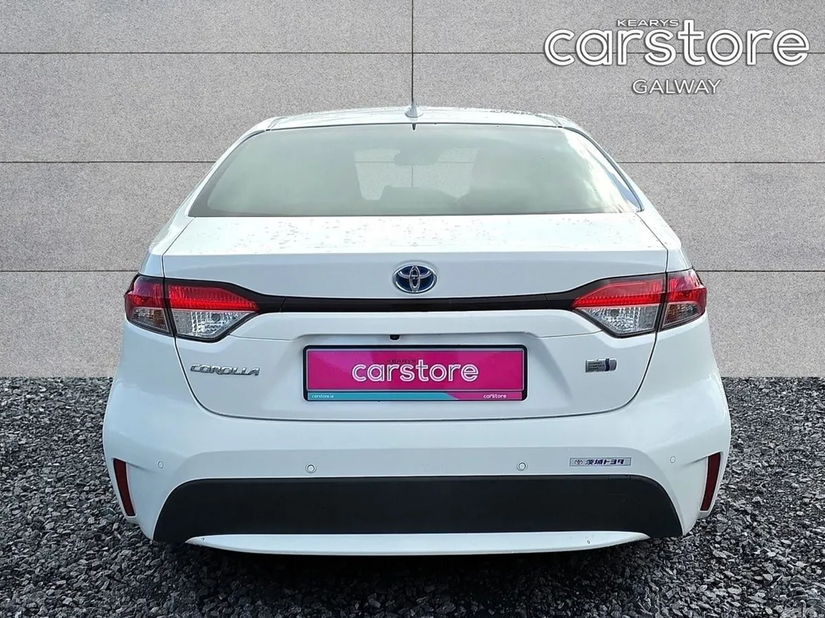 Toyota Corolla Hatchback, Petrol Hybrid, 2021, White
