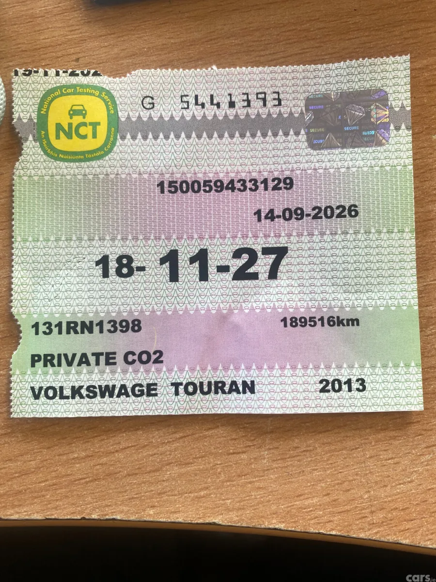 Volkswagen Touran MPV, Petrol, 2013, White