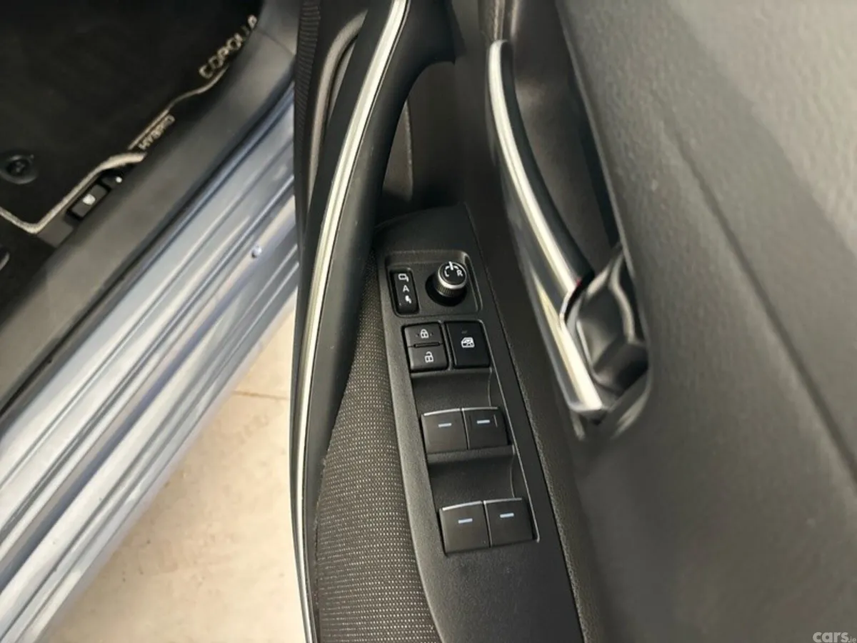 Toyota Corolla Saloon, Petrol Hybrid, 2023, Grey