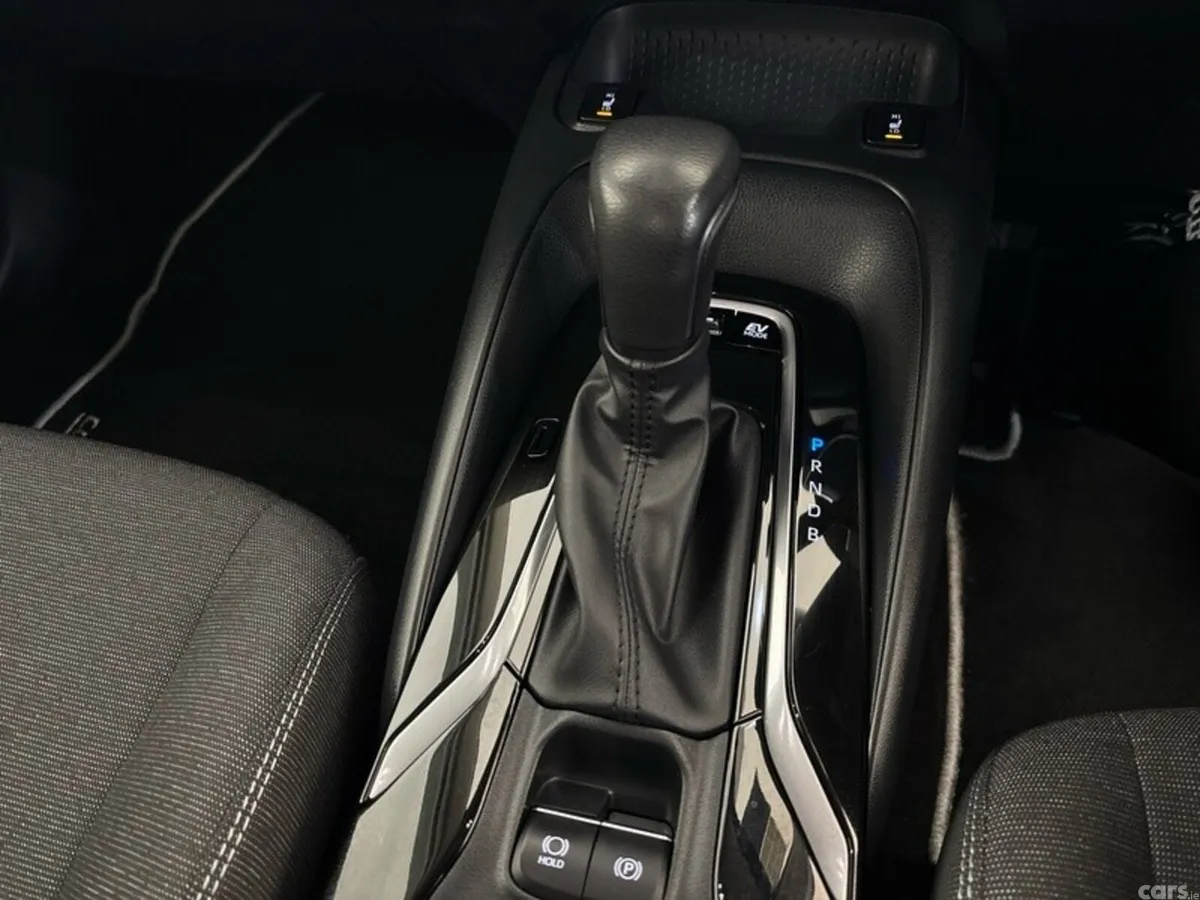 Toyota Corolla Saloon, Petrol Hybrid, 2023, Grey