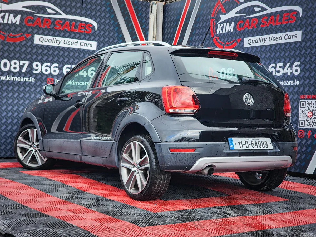 Volkswagen Polo Hatchback, Petrol, 2011, Black