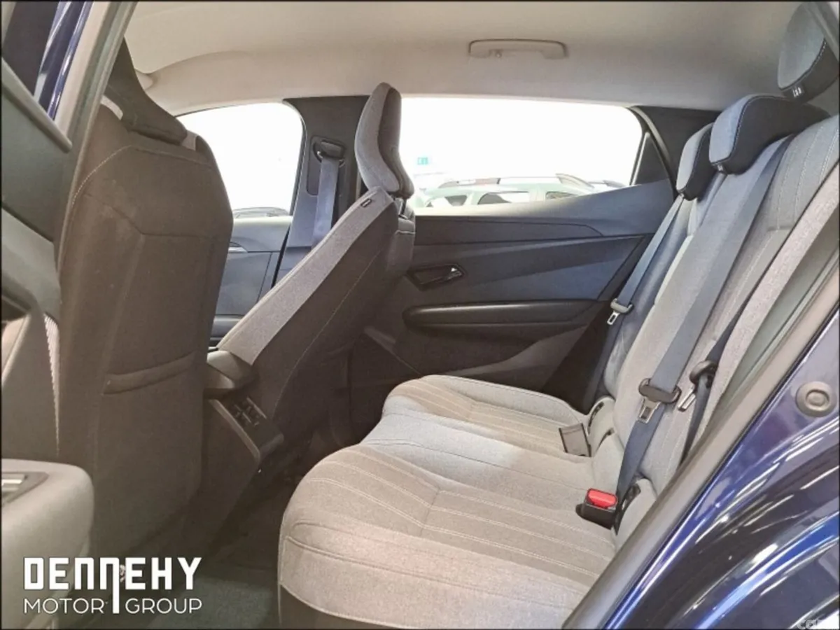 Renault Megane E-Tech Hatchback, Electric, 2023, Blue