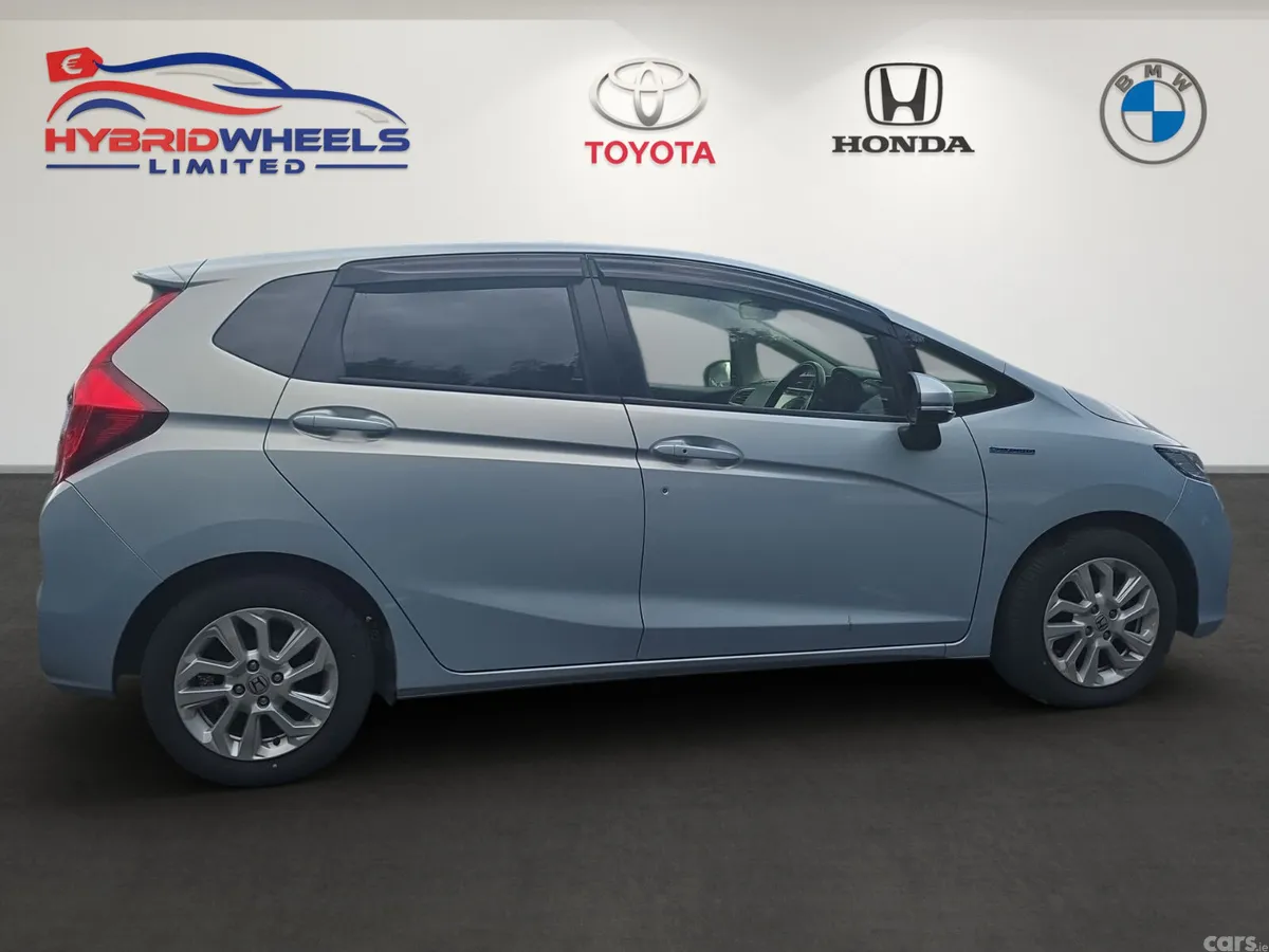 Honda Fit Hatchback, Petrol Hybrid, 2019, Blue