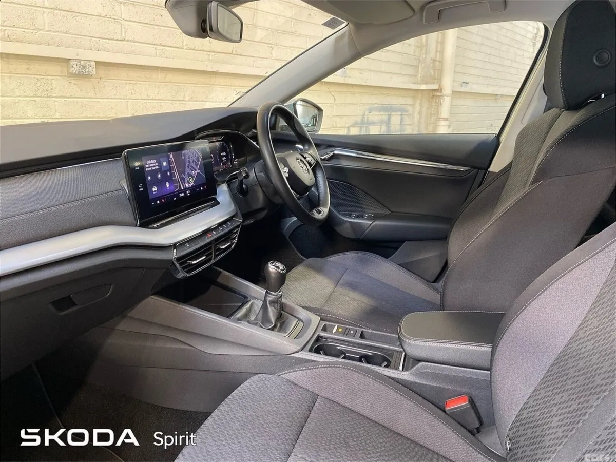 Skoda Octavia Saloon, Petrol, 2021, Silver