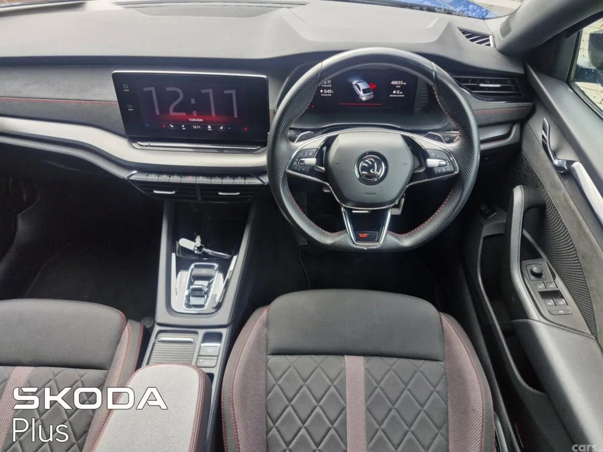 Skoda Octavia Saloon, Diesel, 2024, Blue