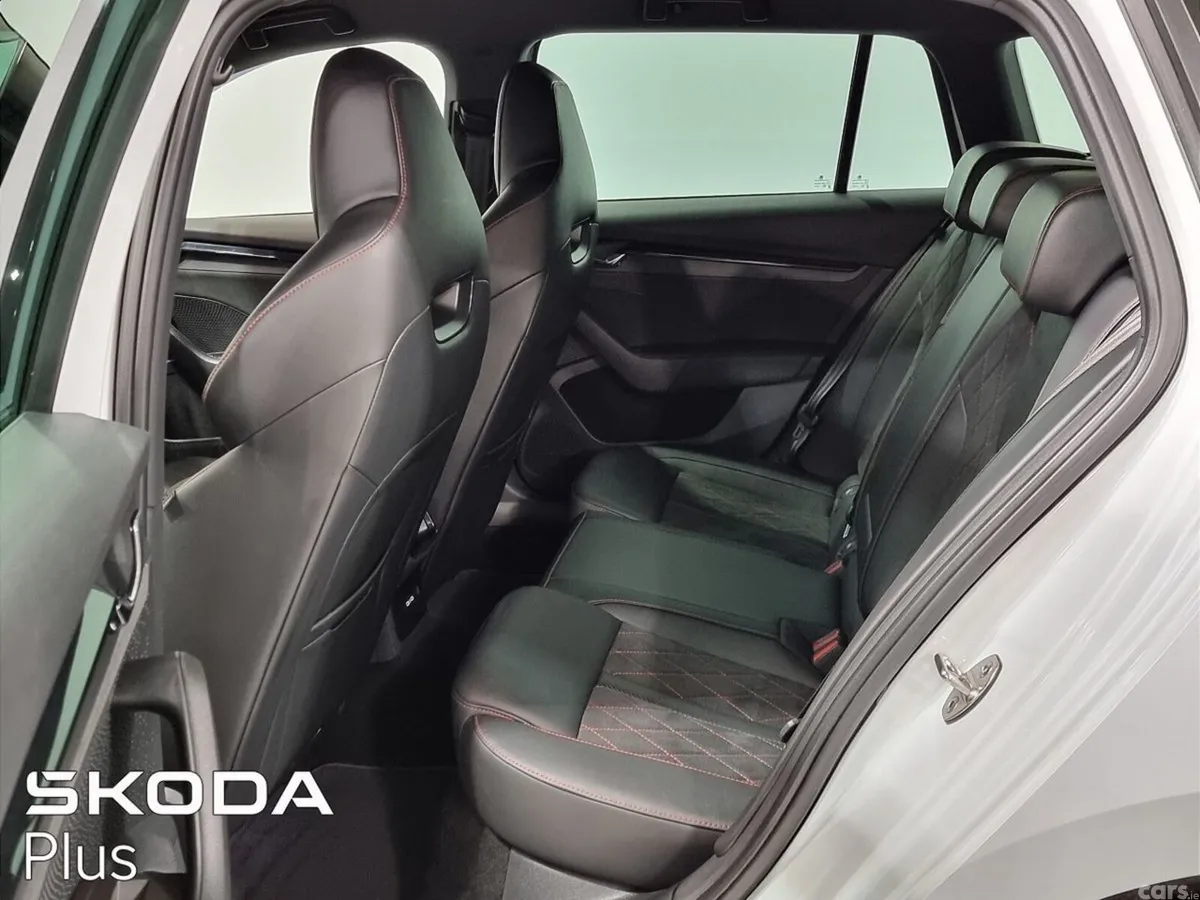 Skoda Octavia Estate, Diesel, 2024, White