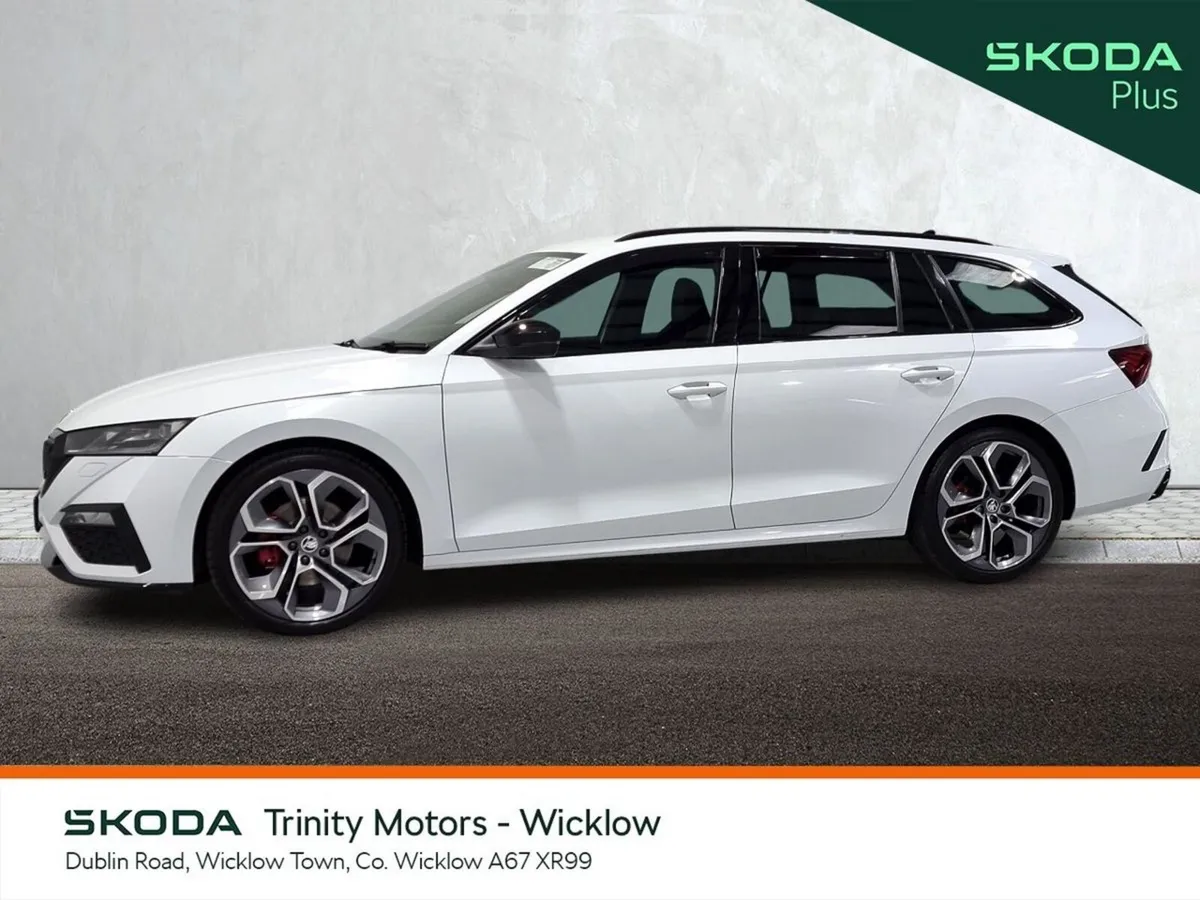 Skoda Octavia Estate, Diesel, 2024, White