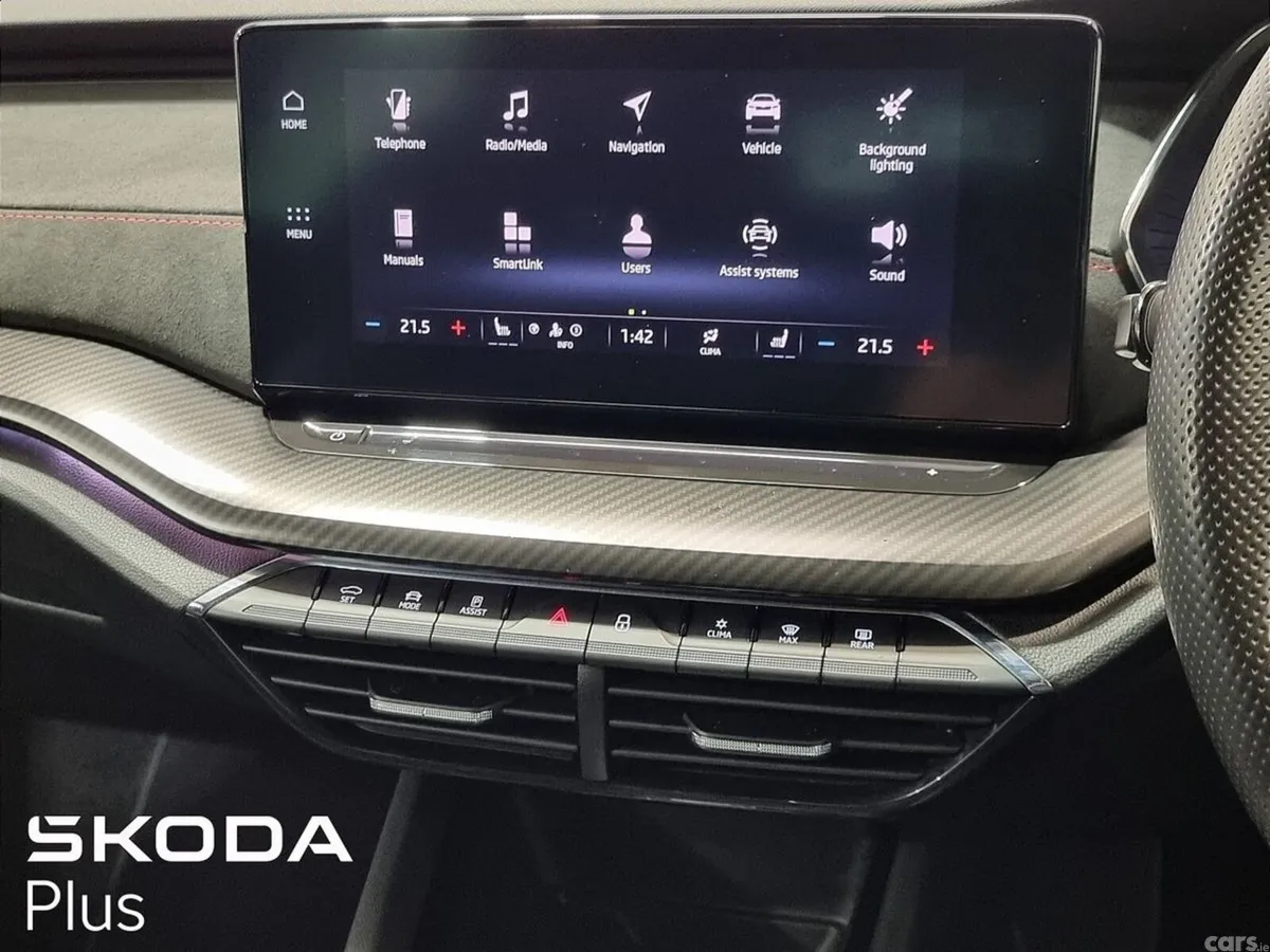 Skoda Octavia Estate, Diesel, 2024, White
