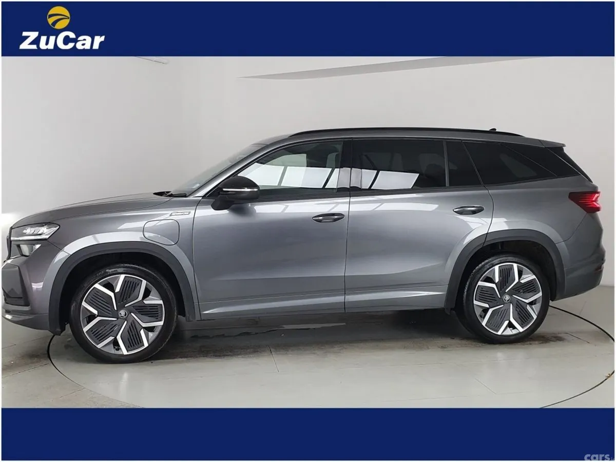 Skoda Kodiaq SUV, Petrol Plug-in Hybrid, 2026, Grey