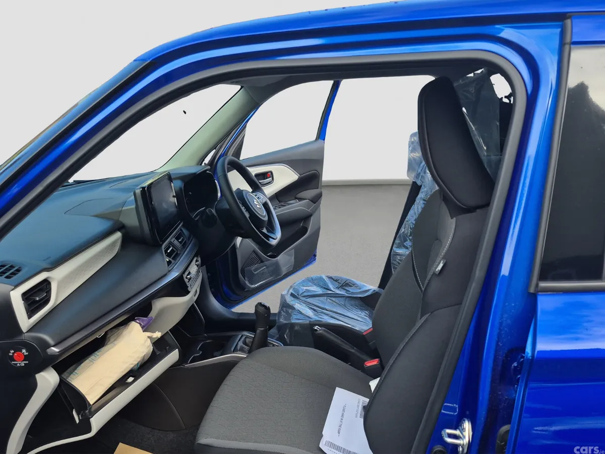 Suzuki Swift Hatchback, Petrol Hybrid, 2026, Blue