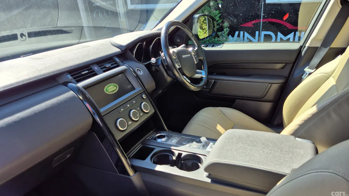 Land Rover Discovery SUV, Diesel, 2018, Black