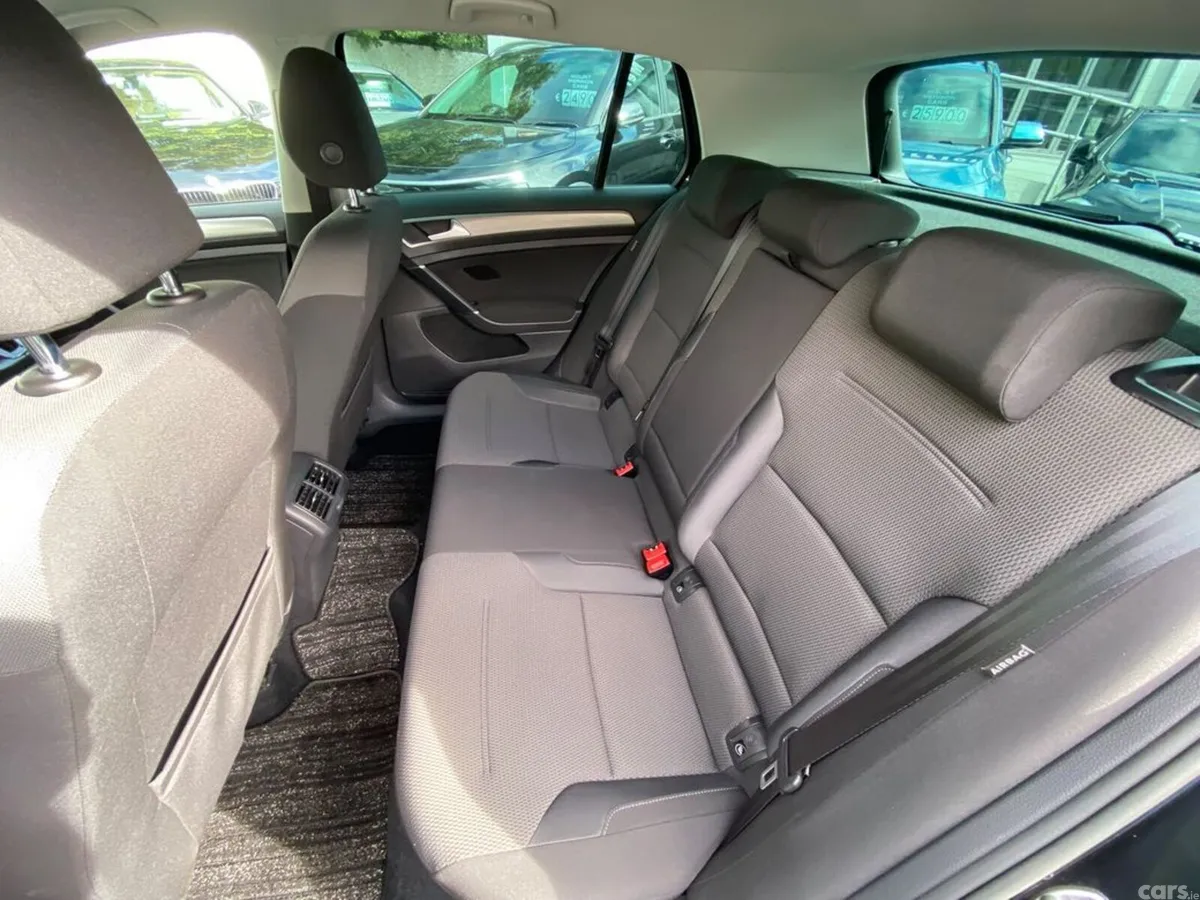 Volkswagen Golf Hatchback, Petrol, 2017, Black