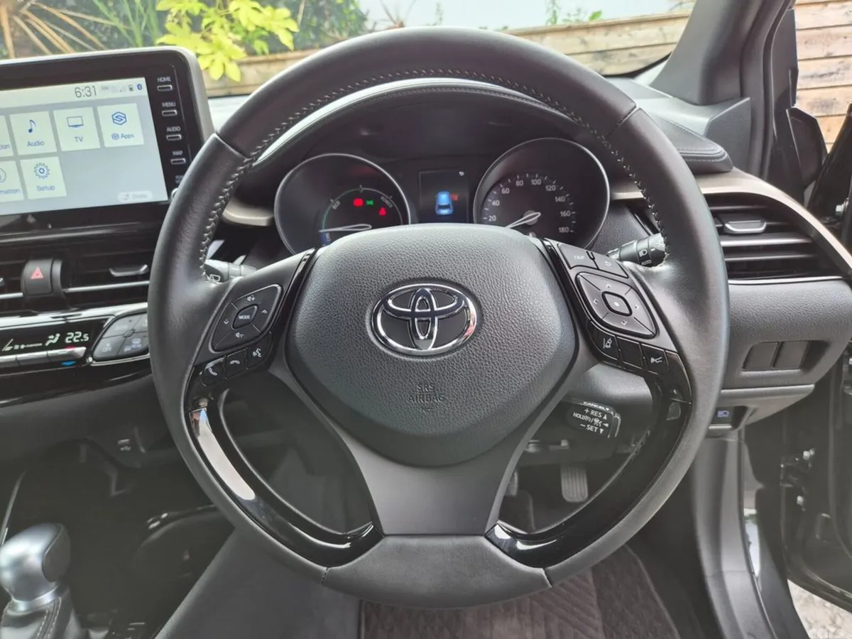 Toyota C-HR SUV, Petrol Hybrid, 2023, Black