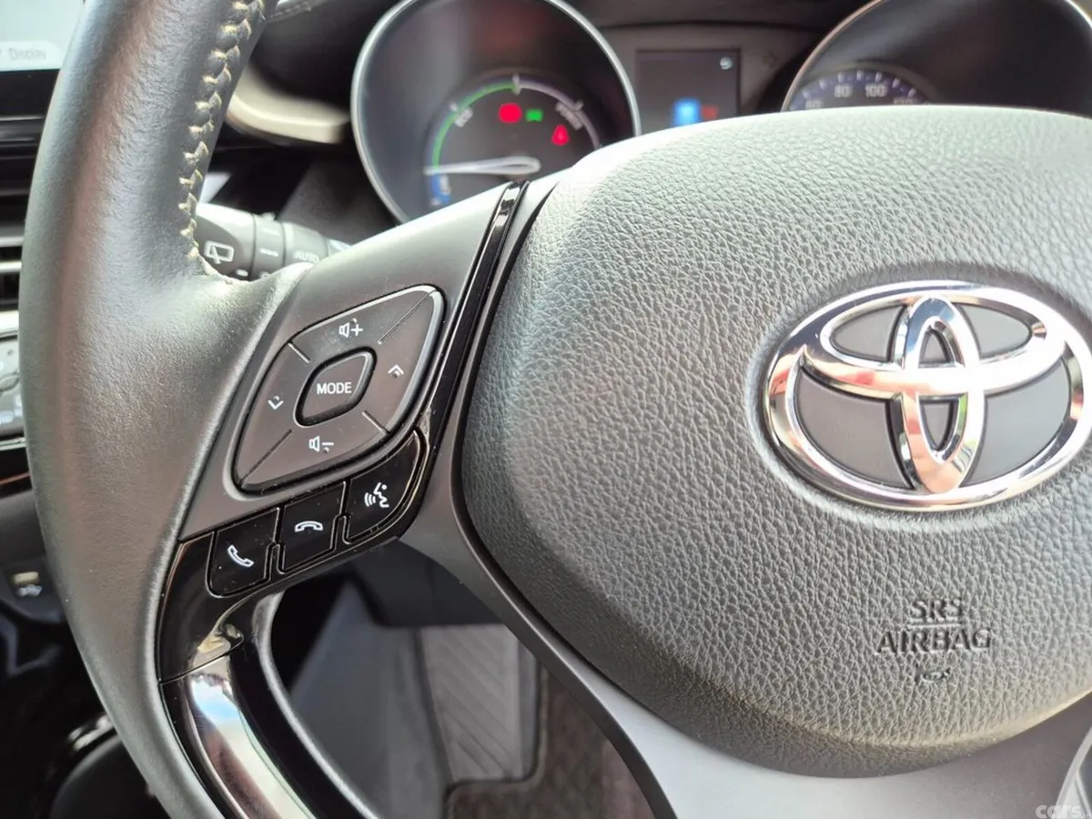 Toyota C-HR SUV, Petrol Hybrid, 2023, Black