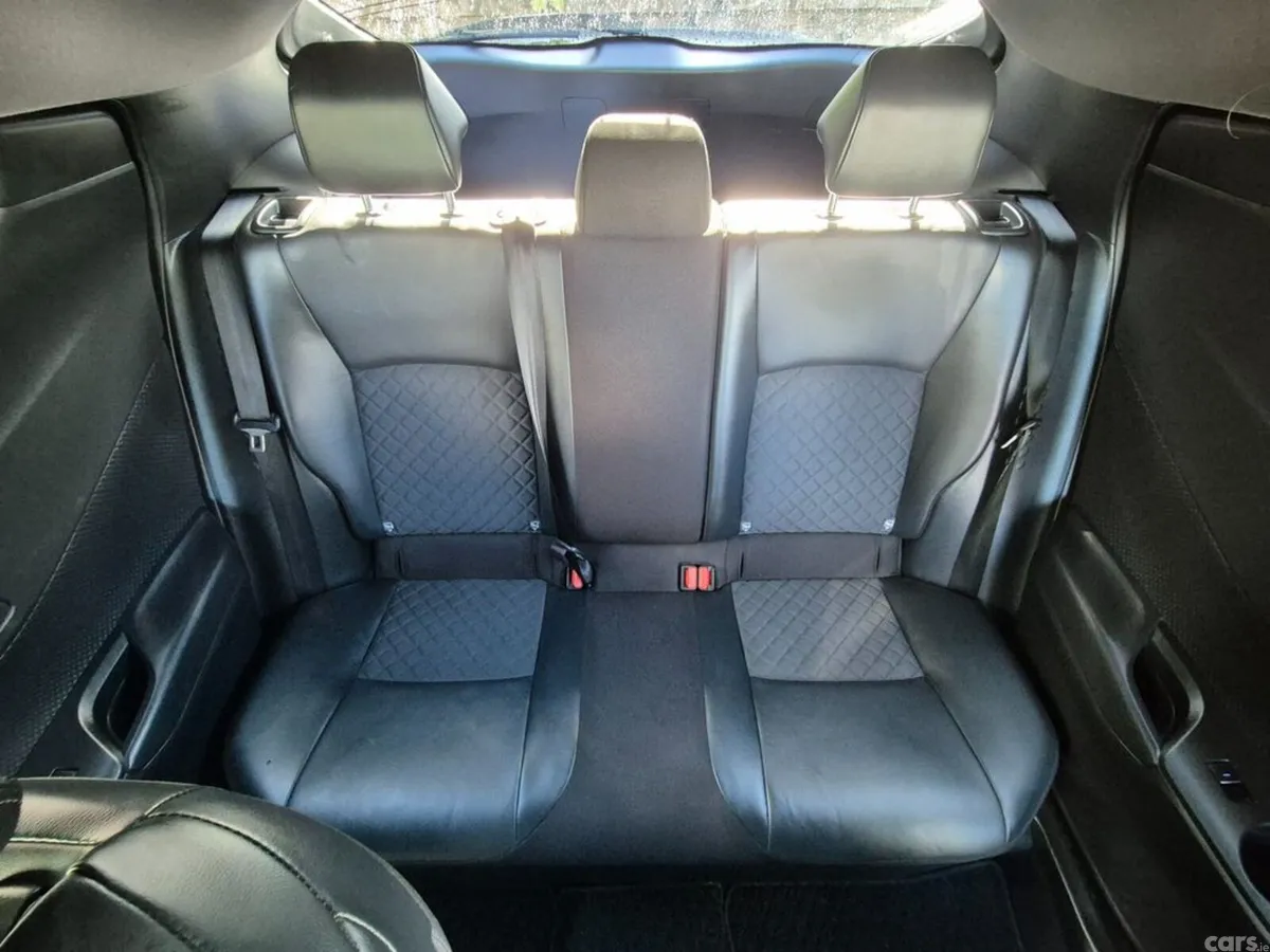 Toyota C-HR SUV, Petrol Hybrid, 2021, Silver