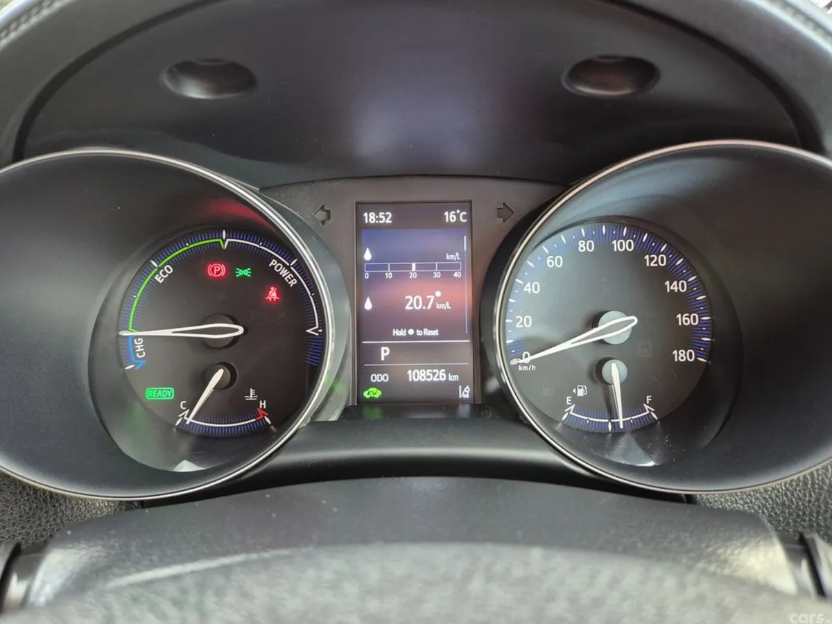 Toyota C-HR SUV, Petrol Hybrid, 2021, Silver