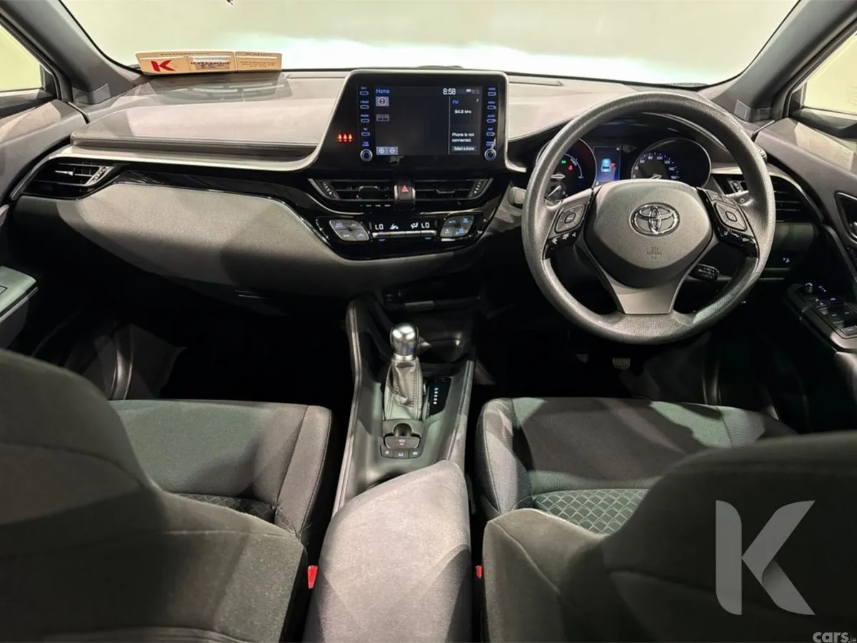 Toyota C-HR SUV, Petrol Hybrid, 2023, White