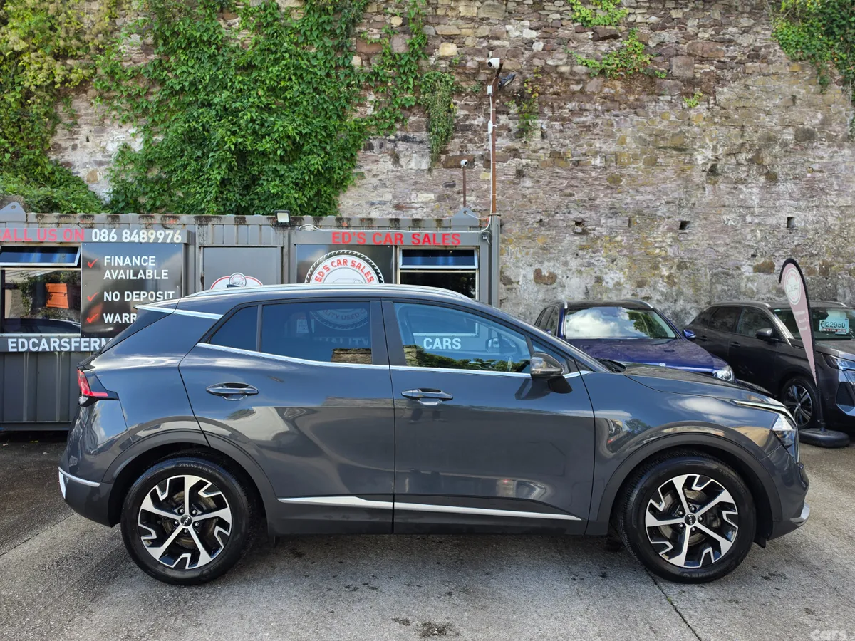 Kia Sportage SUV, Diesel Hybrid, 2023, Grey