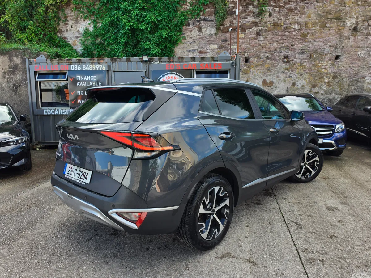 Kia Sportage SUV, Diesel Hybrid, 2023, Grey