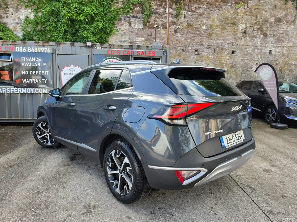 Kia Sportage SUV, Diesel Hybrid, 2023, Grey
