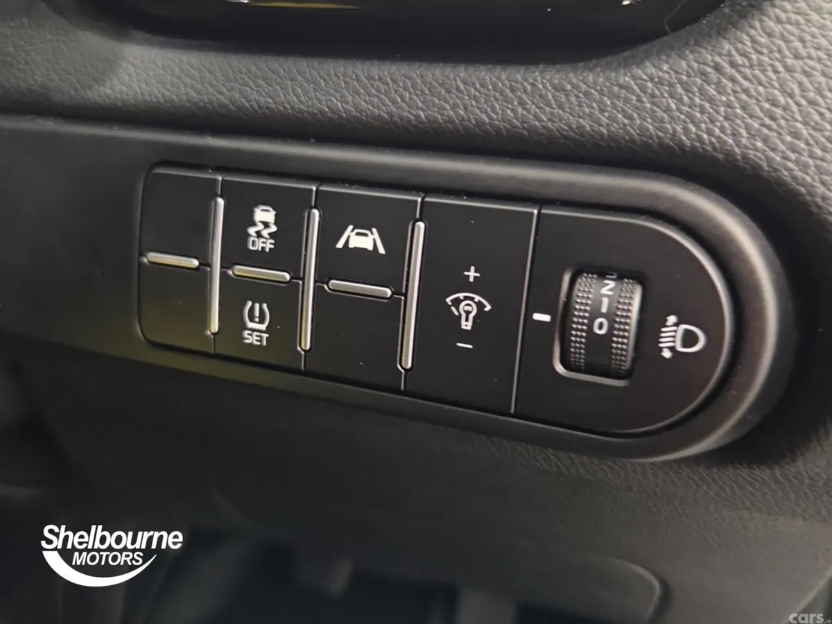 Kia XCeed Hatchback, Petrol, 2025, Blue