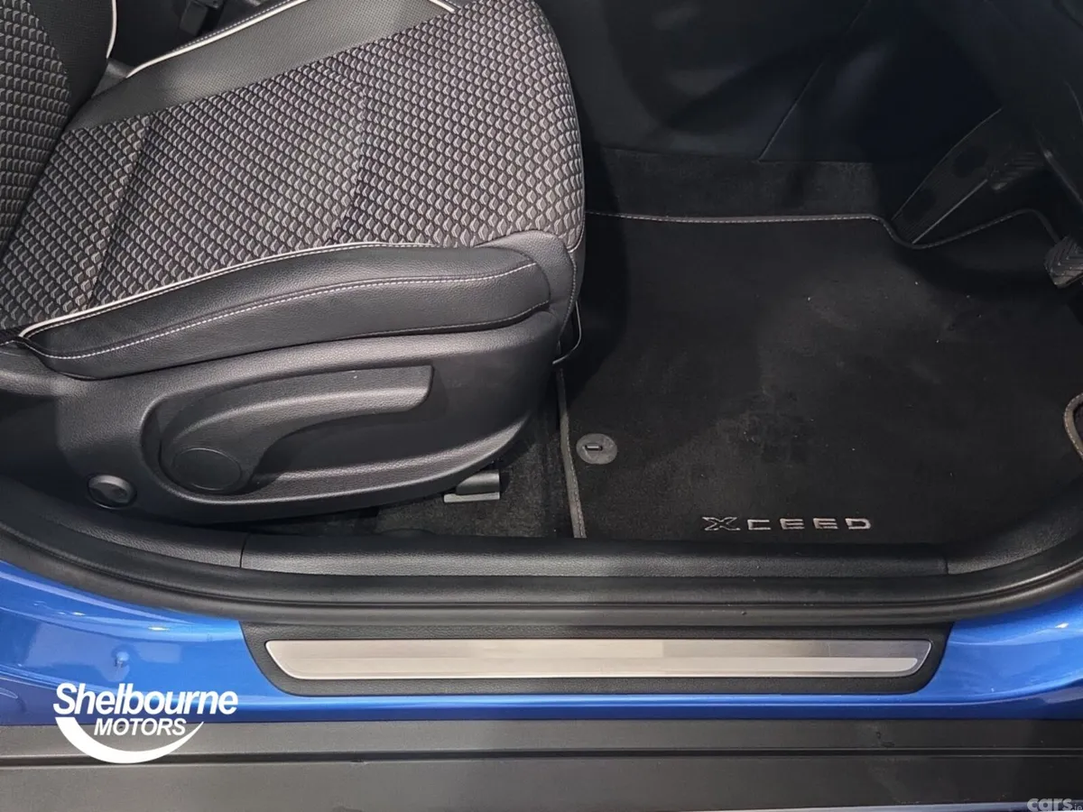 Kia XCeed Hatchback, Petrol, 2025, Blue