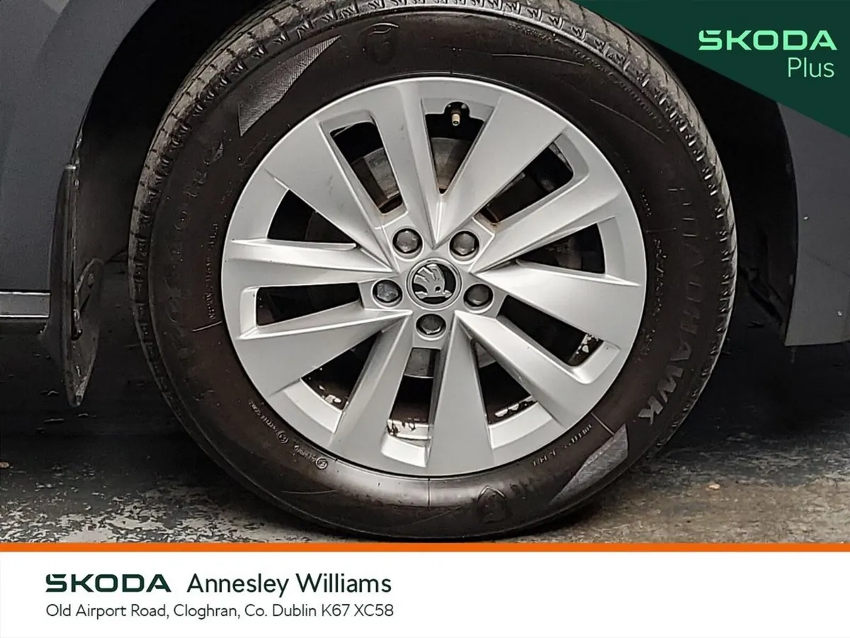Skoda Kamiq Hatchback, Petrol, 2023, Grey