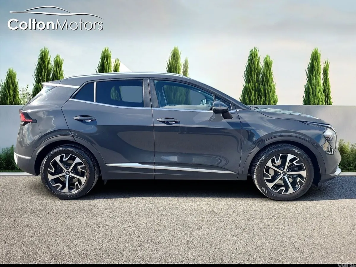 Kia Sportage SUV, Diesel Hybrid, 2023, Grey