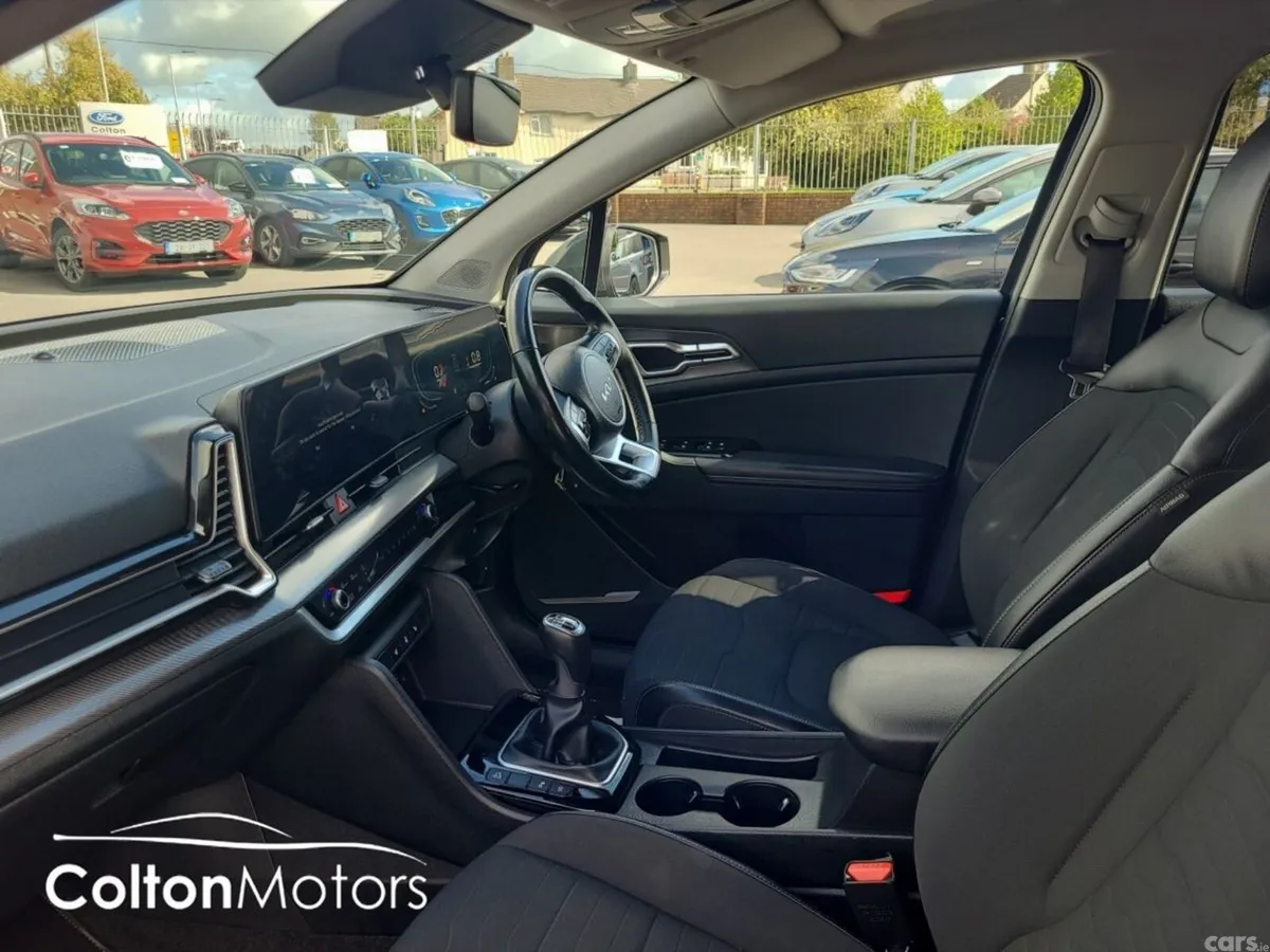 Kia Sportage SUV, Diesel Hybrid, 2023, Grey