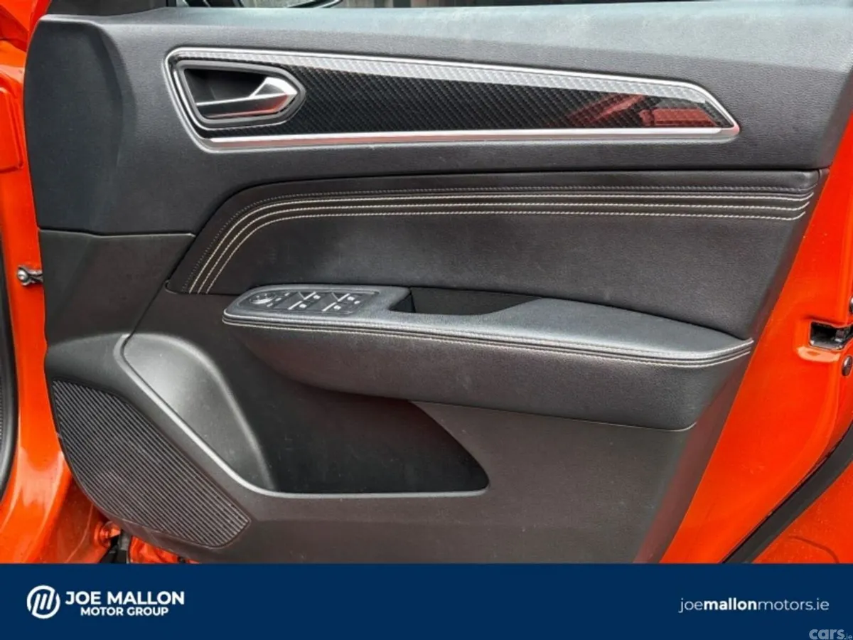 Renault Arkana Hatchback, Petrol, 2023, Orange