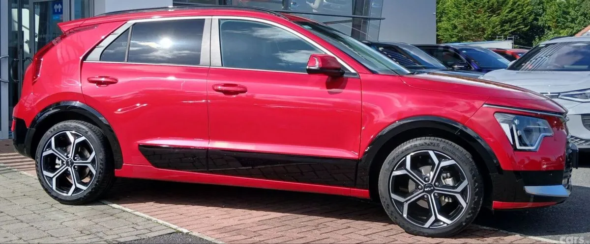 Kia Niro SUV, Petrol Plug-in Hybrid, 2026, Red