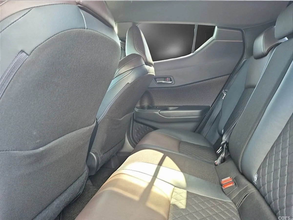 Toyota C-HR SUV, Petrol Hybrid, 2019, White