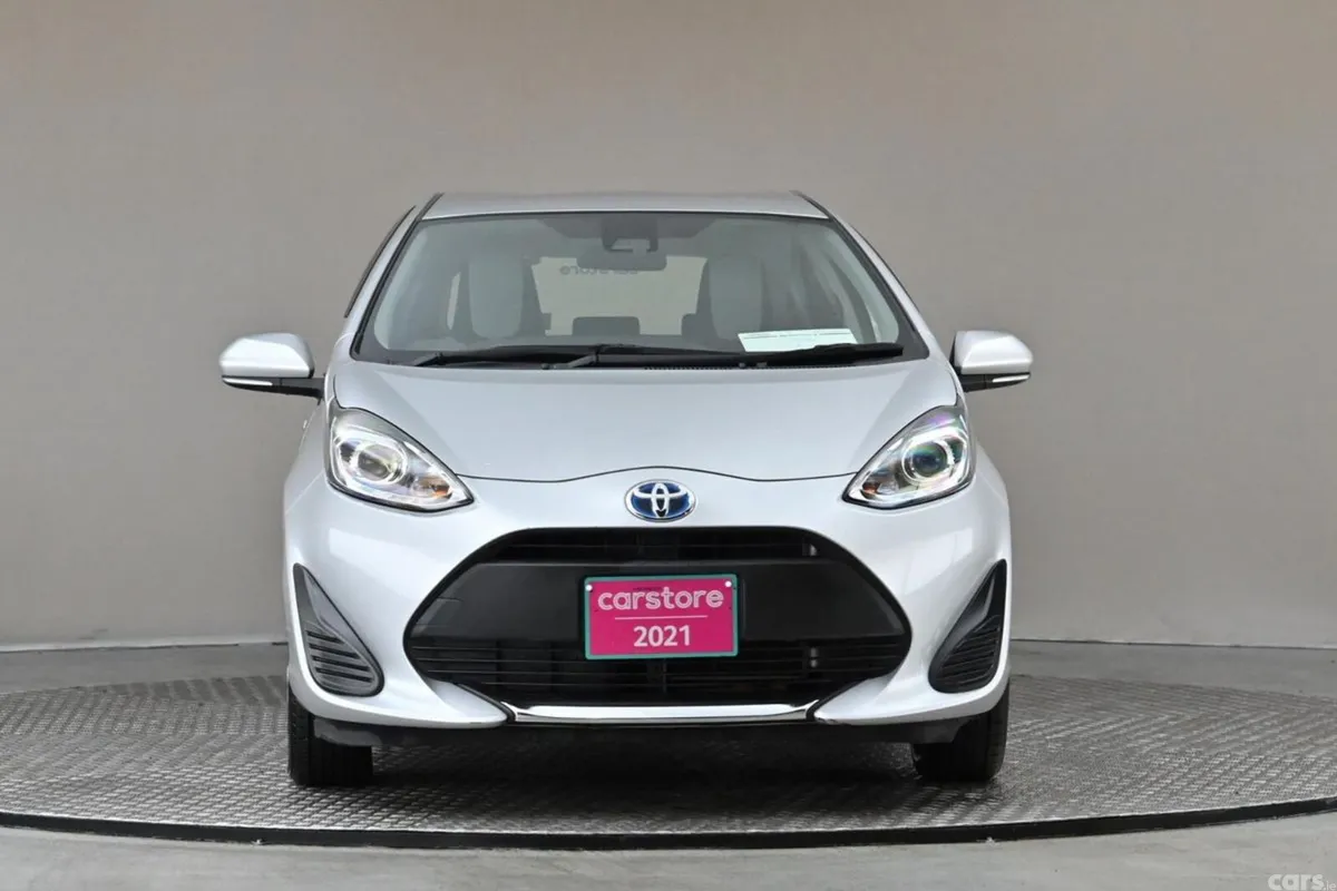 Toyota Aqua Hatchback, Petrol Hybrid, 2021, Silver
