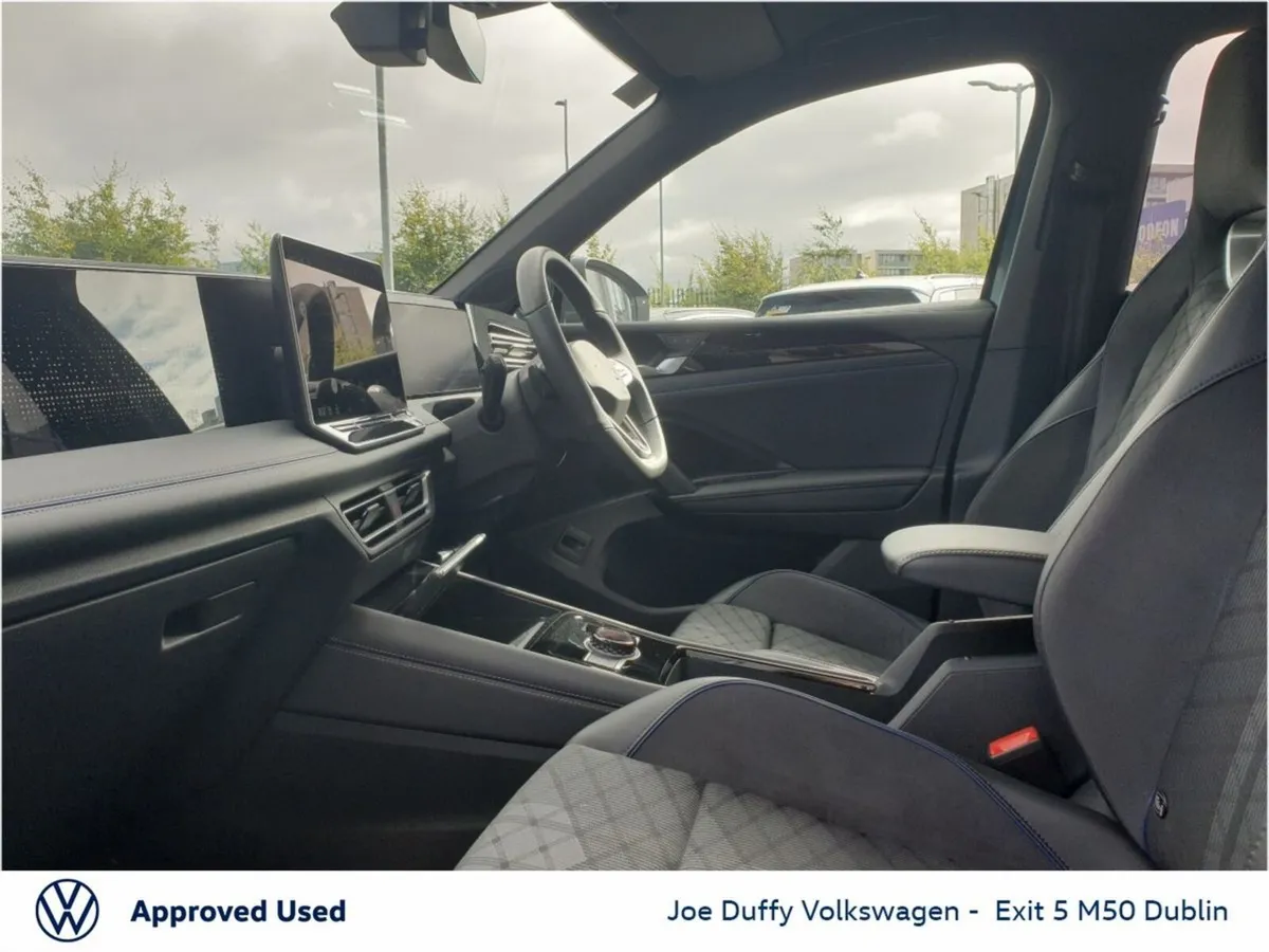 Volkswagen Tiguan SUV, Petrol Plug-in Hybrid, 2025, Blue