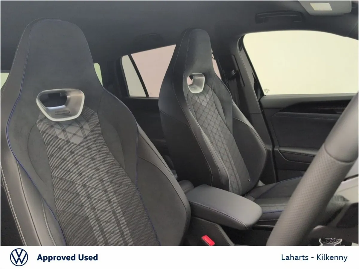 Volkswagen Tayron SUV, Petrol Plug-in Hybrid, 2026, Black