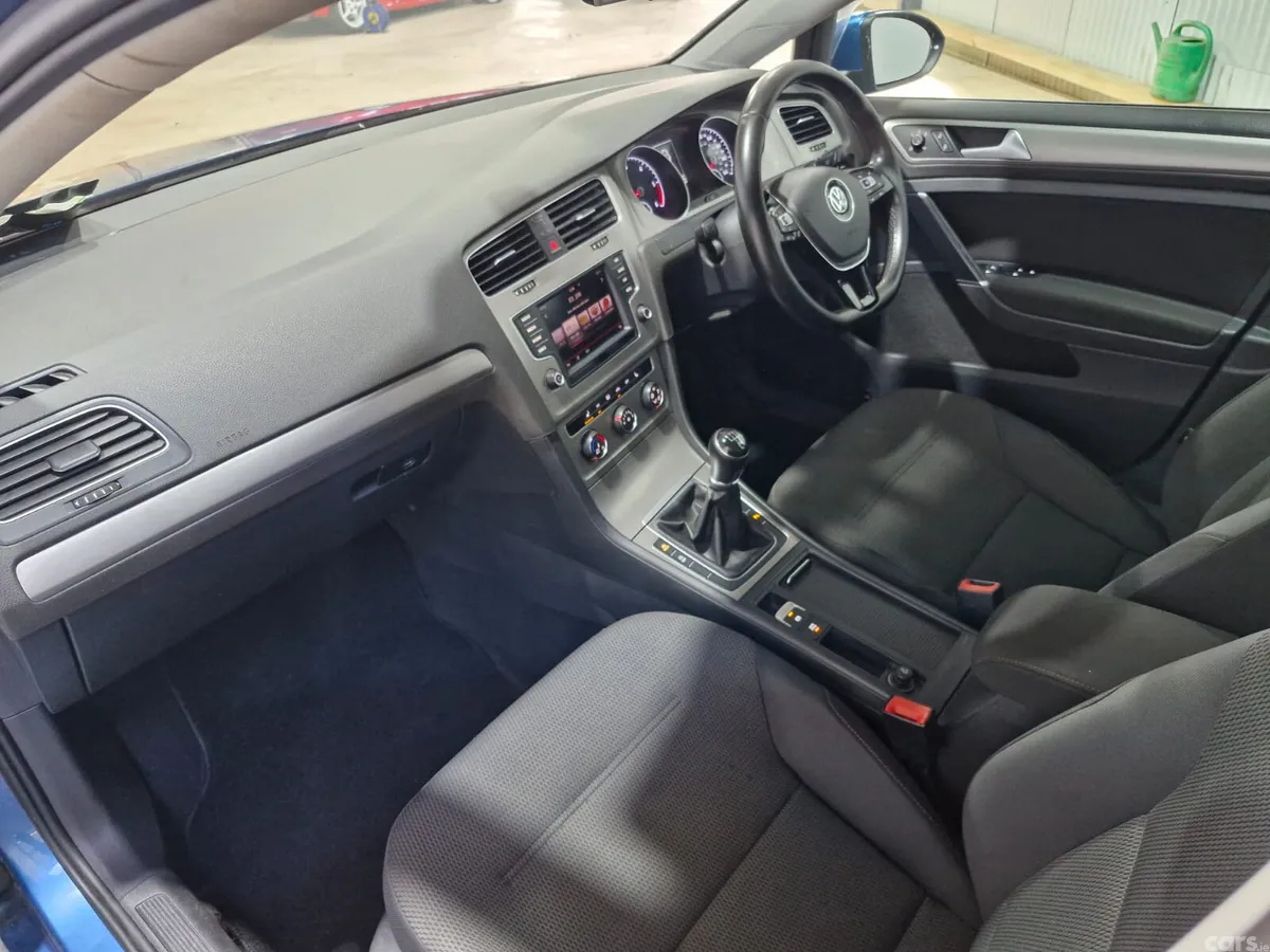 Volkswagen Golf Hatchback, Diesel, 2016, Blue