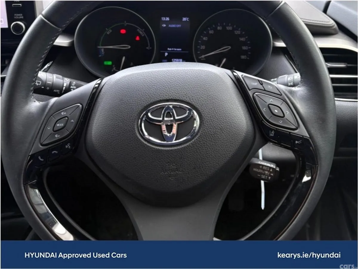 Toyota C-HR SUV, Petrol Hybrid, 2020, White