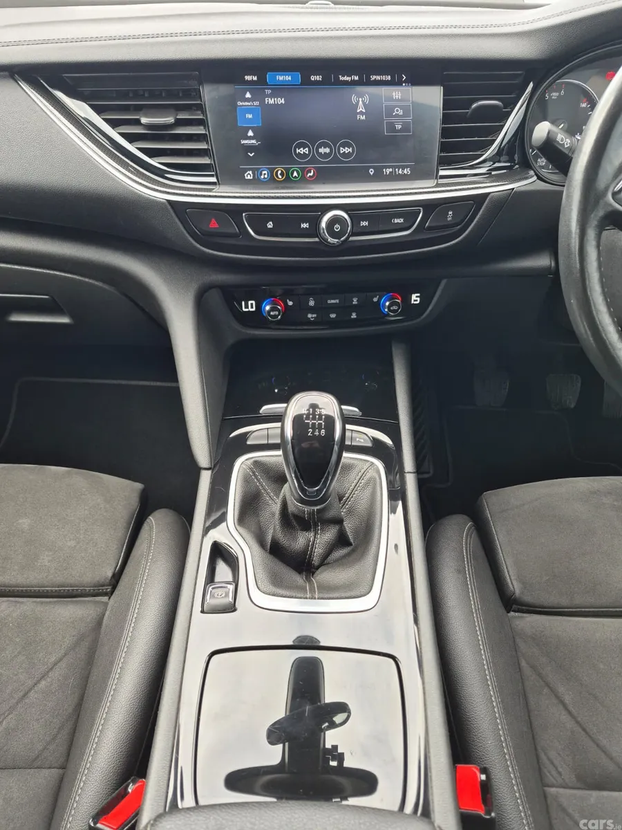 Opel Insignia Hatchback, Diesel, 2022, Grey
